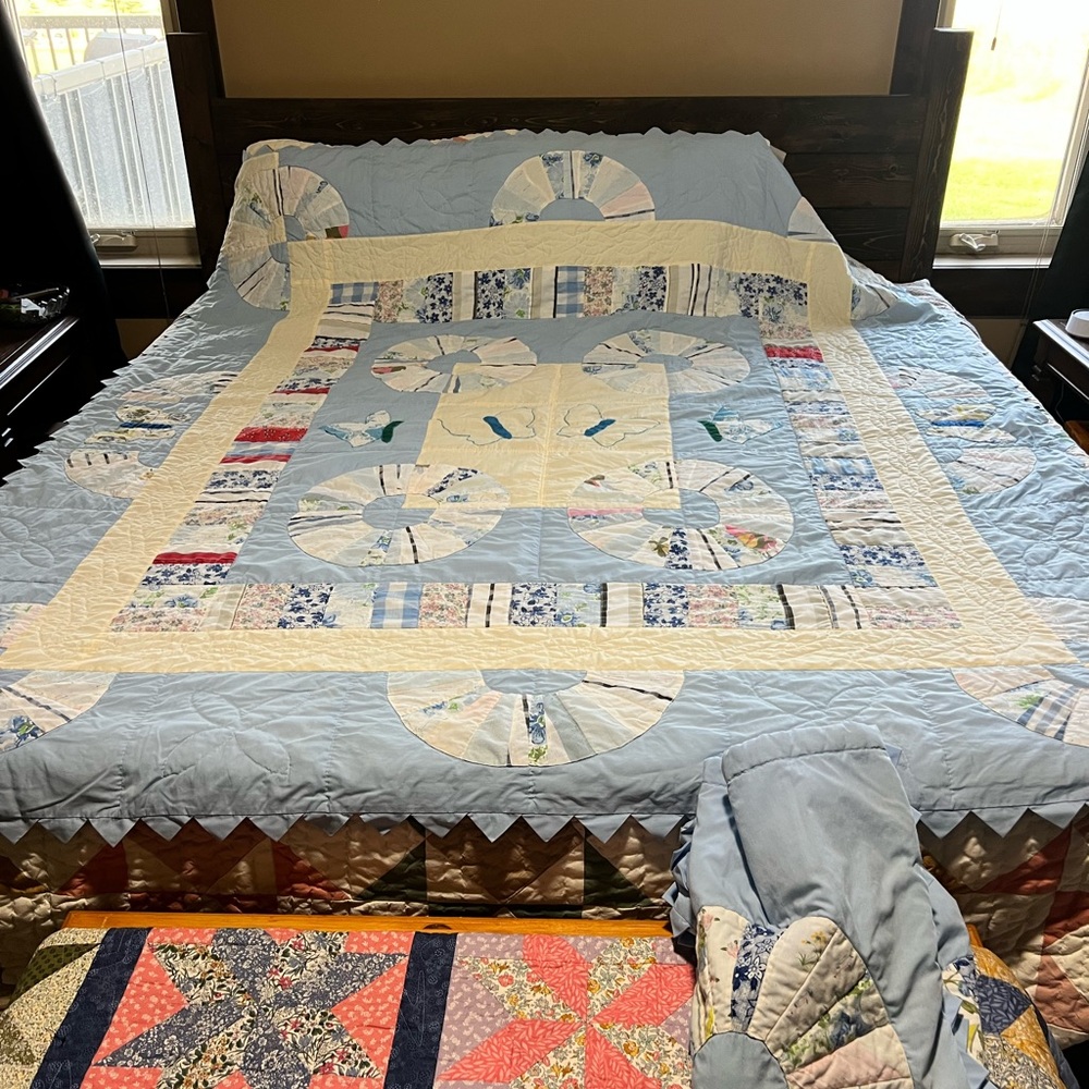 Patchwork Blue and Cream Quilt
